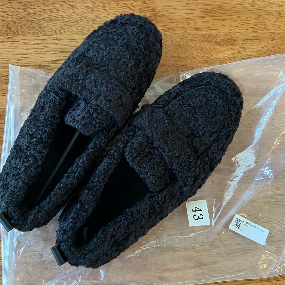 BNWT shearling Loafers!